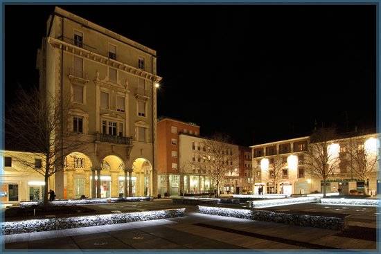 negozio in vendita a Legnano