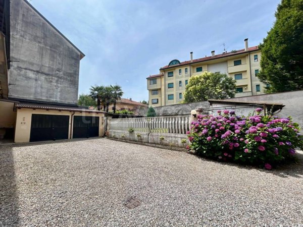 appartamento in vendita a Legnano