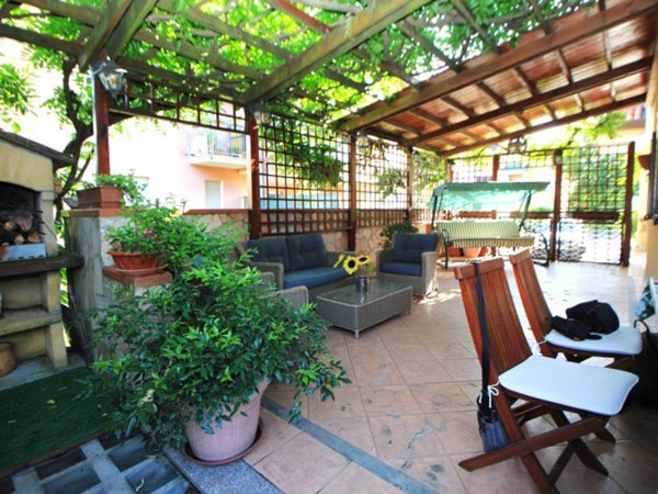 casa indipendente in vendita a Legnano