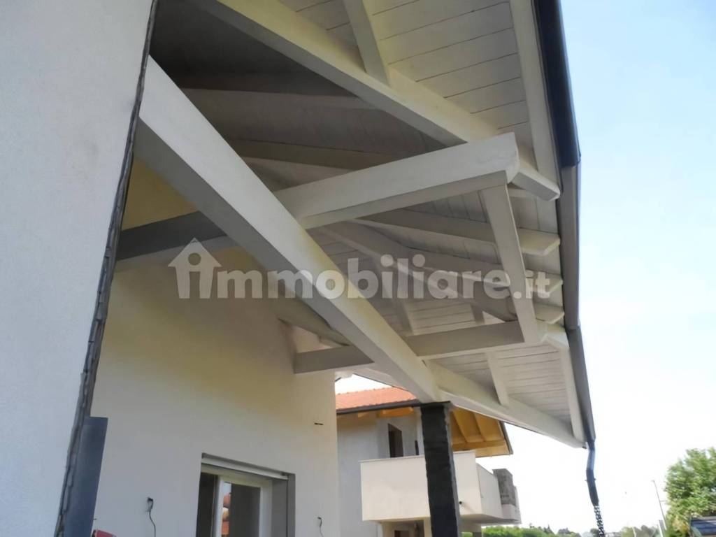 casa indipendente in vendita a Legnano