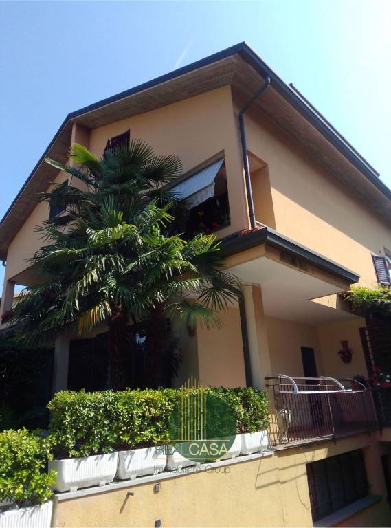 casa indipendente in vendita a Legnano