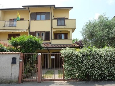casa indipendente in vendita a Legnano