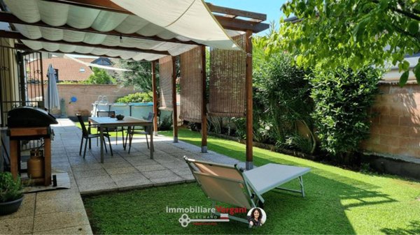 casa indipendente in vendita a Legnano