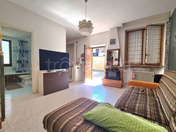casa indipendente in vendita a Legnano