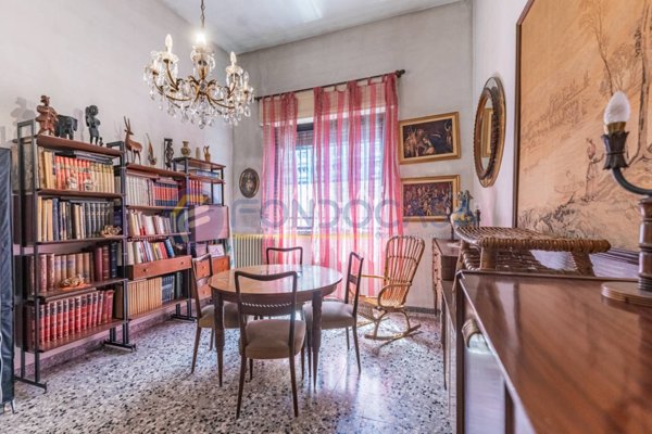 casa indipendente in vendita a Legnano