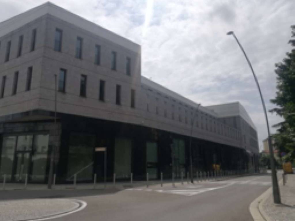 ufficio in vendita a Legnano