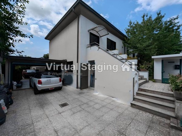 casa indipendente in vendita a Legnano