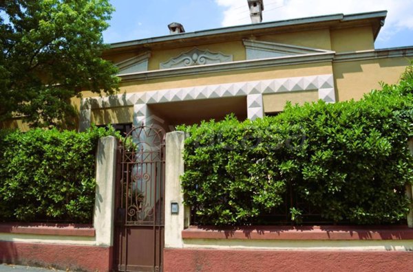 casa indipendente in vendita a Legnano