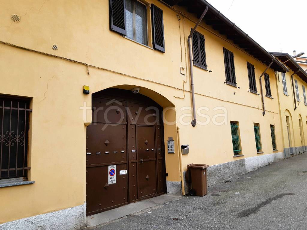casa indipendente in vendita a Legnano