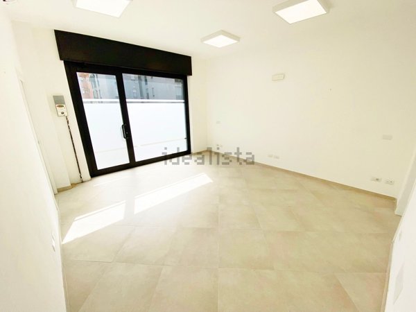 negozio in vendita a Legnano