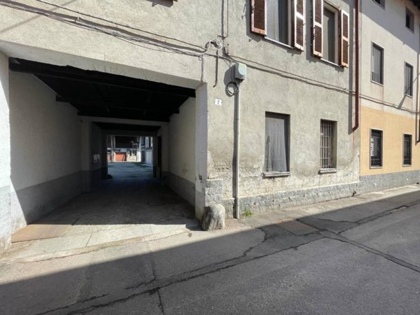 casa indipendente in vendita a Legnano