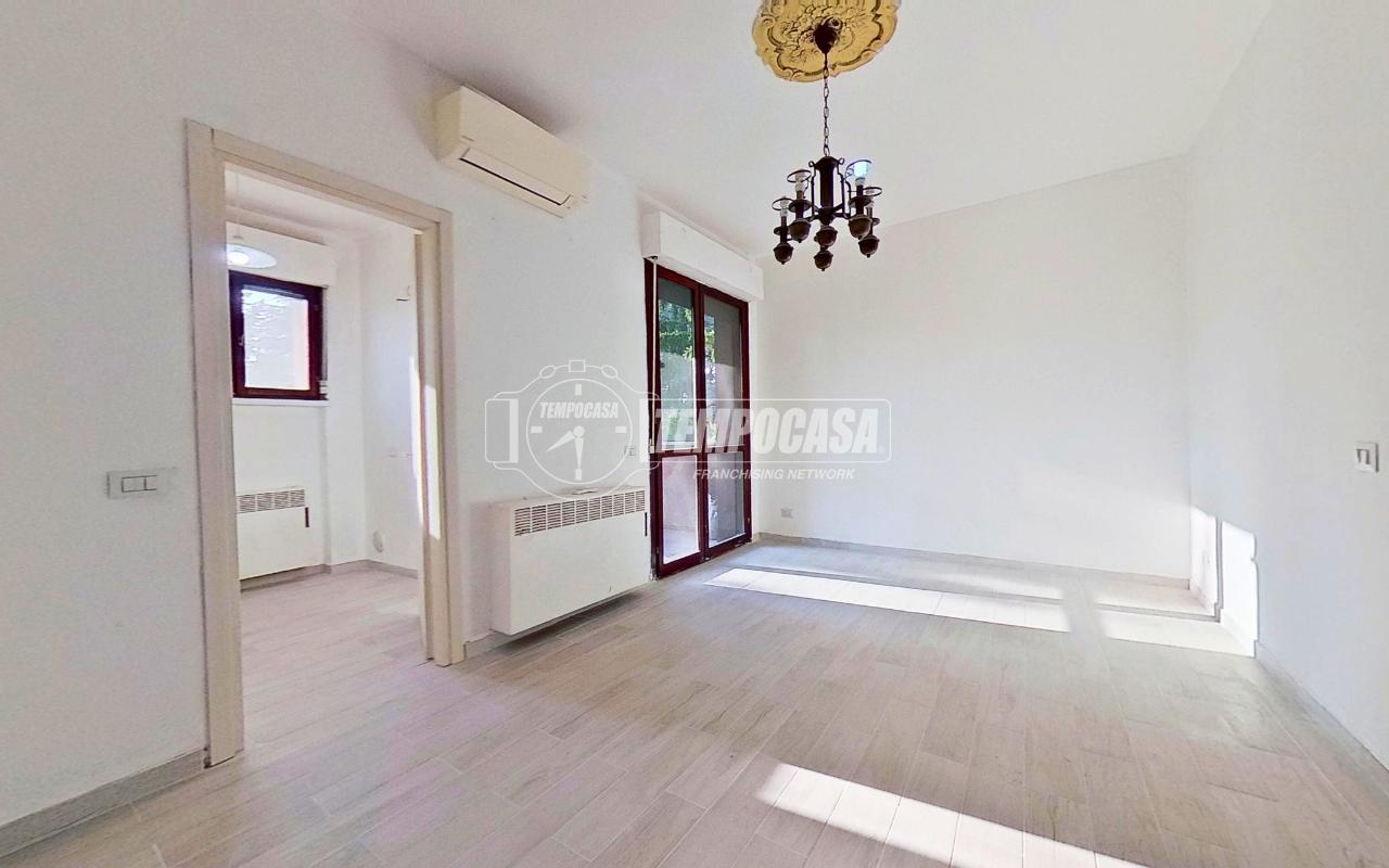 appartamento in vendita a Legnano