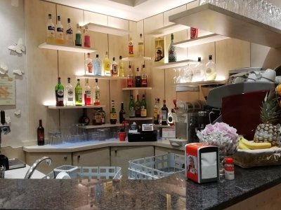 negozio in vendita a Legnano