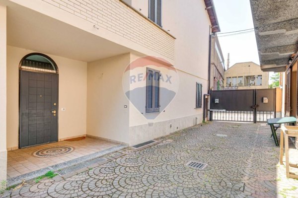 casa indipendente in vendita a Legnano