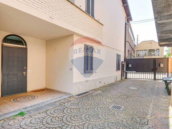 casa indipendente in vendita a Legnano
