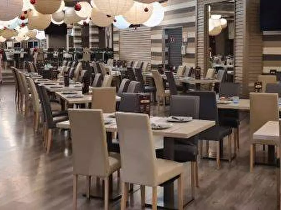 negozio in vendita a Legnano