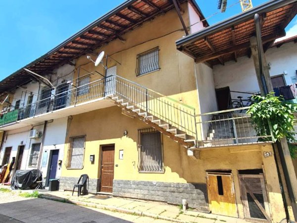 casa indipendente in vendita a Legnano