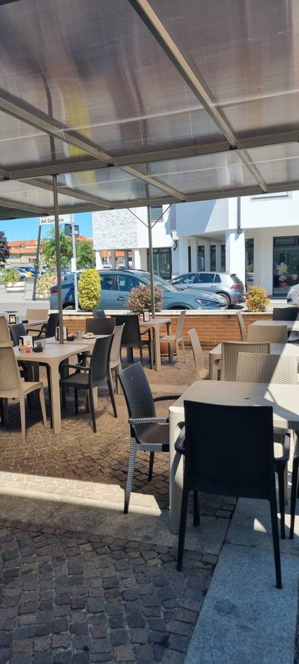 negozio in vendita a Legnano
