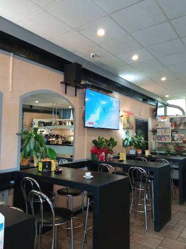 negozio in vendita a Legnano