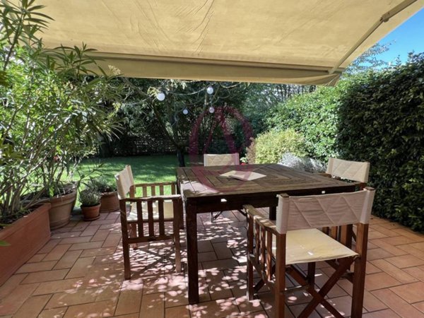 casa indipendente in vendita a Legnano