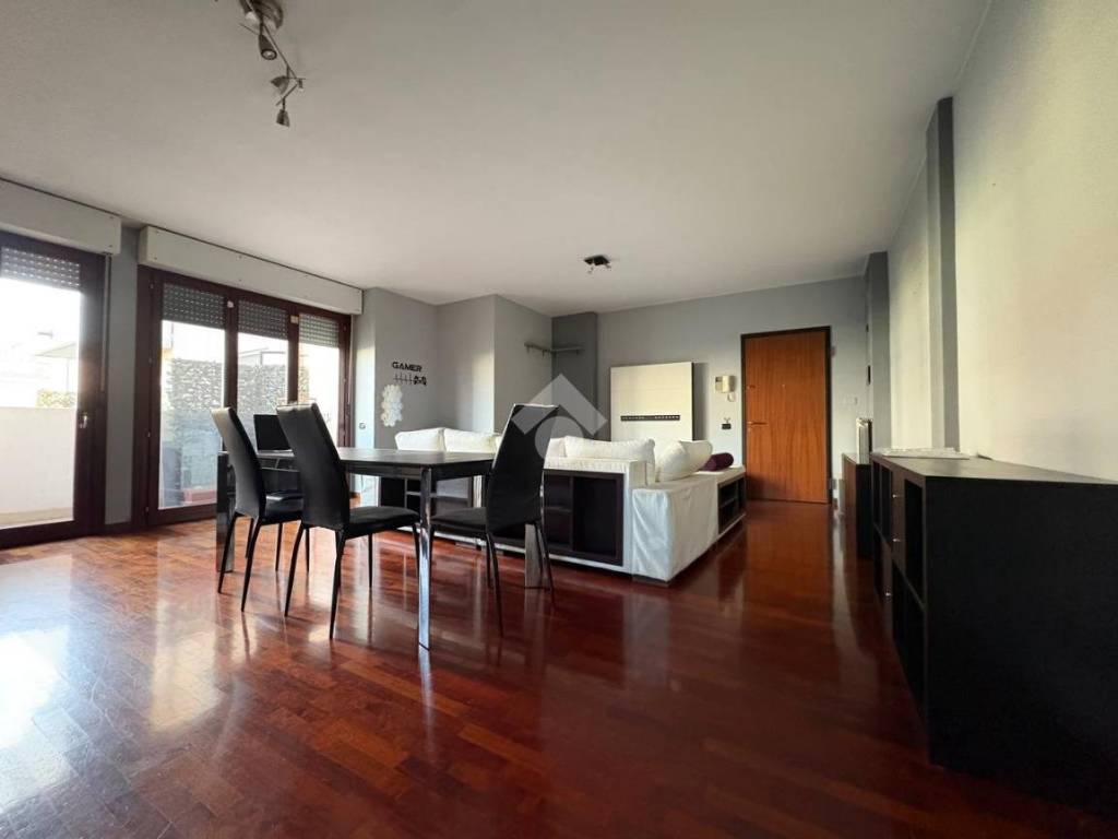 appartamento in vendita a Legnano