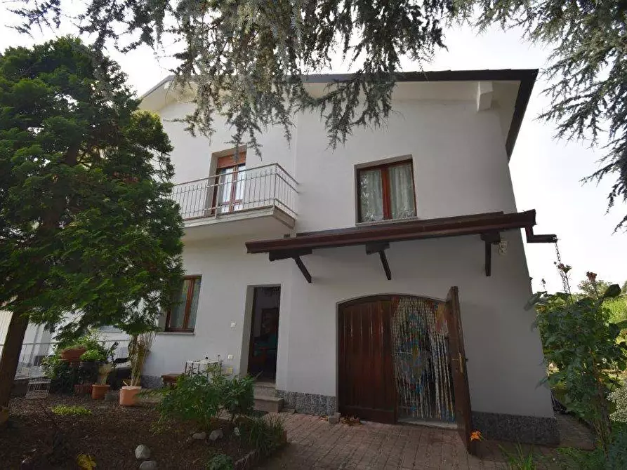 casa indipendente in vendita a Legnano