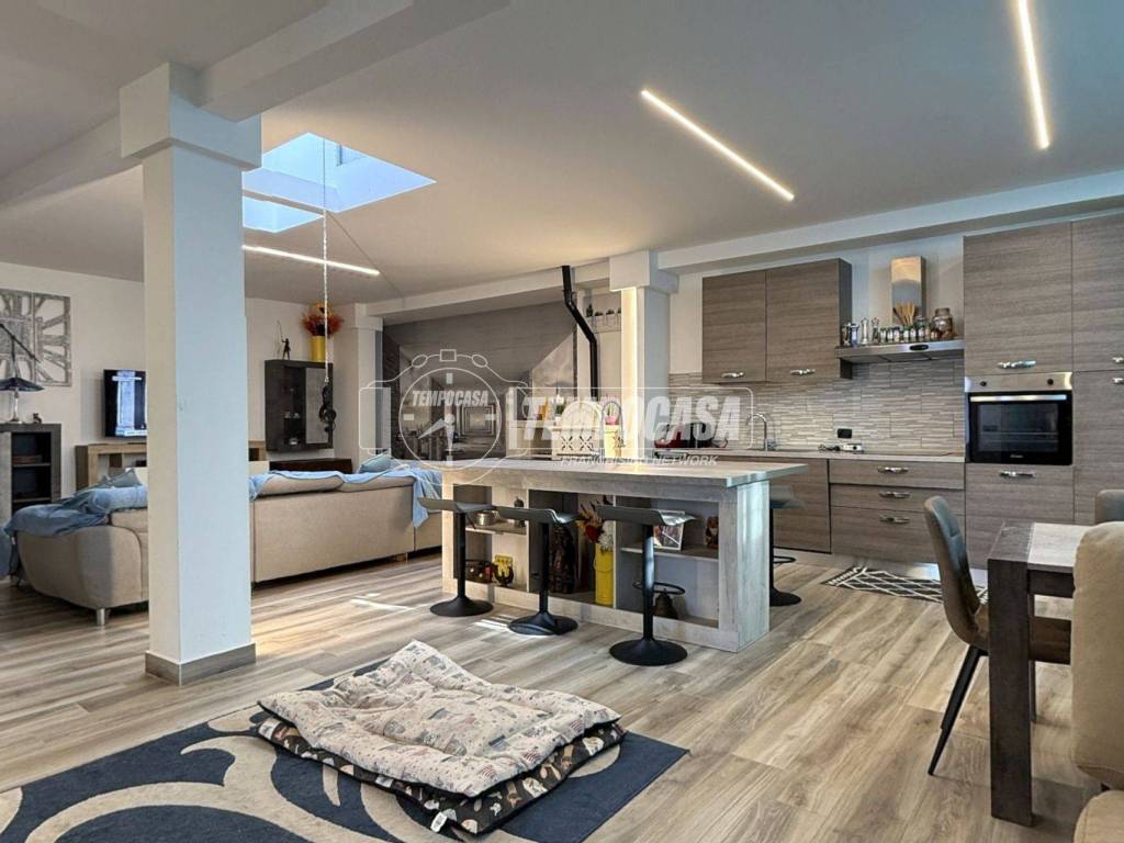 appartamento in vendita a Legnano