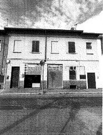 negozio in vendita a Legnano