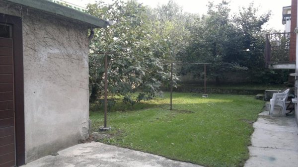 casa indipendente in vendita a Legnano