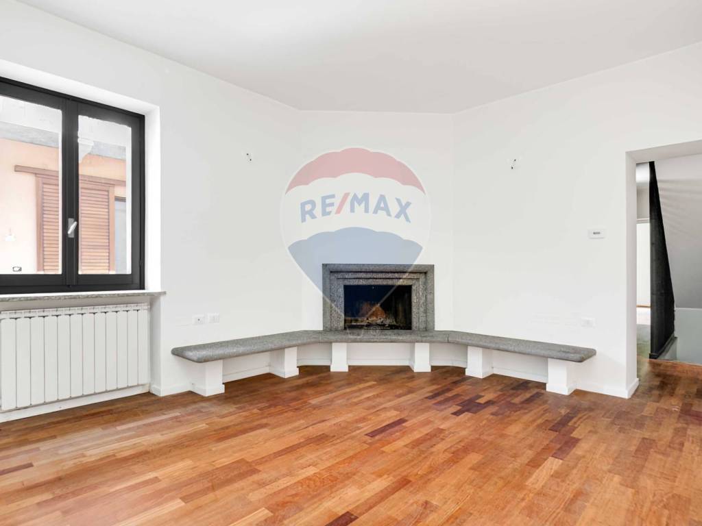 casa indipendente in vendita a Legnano