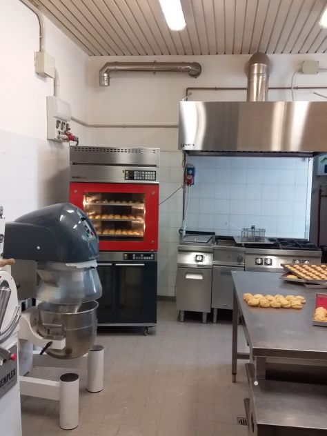 negozio in vendita a Legnano