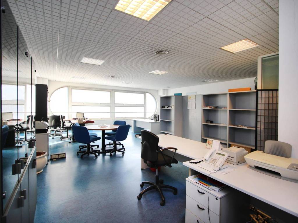 ufficio in vendita a Legnano