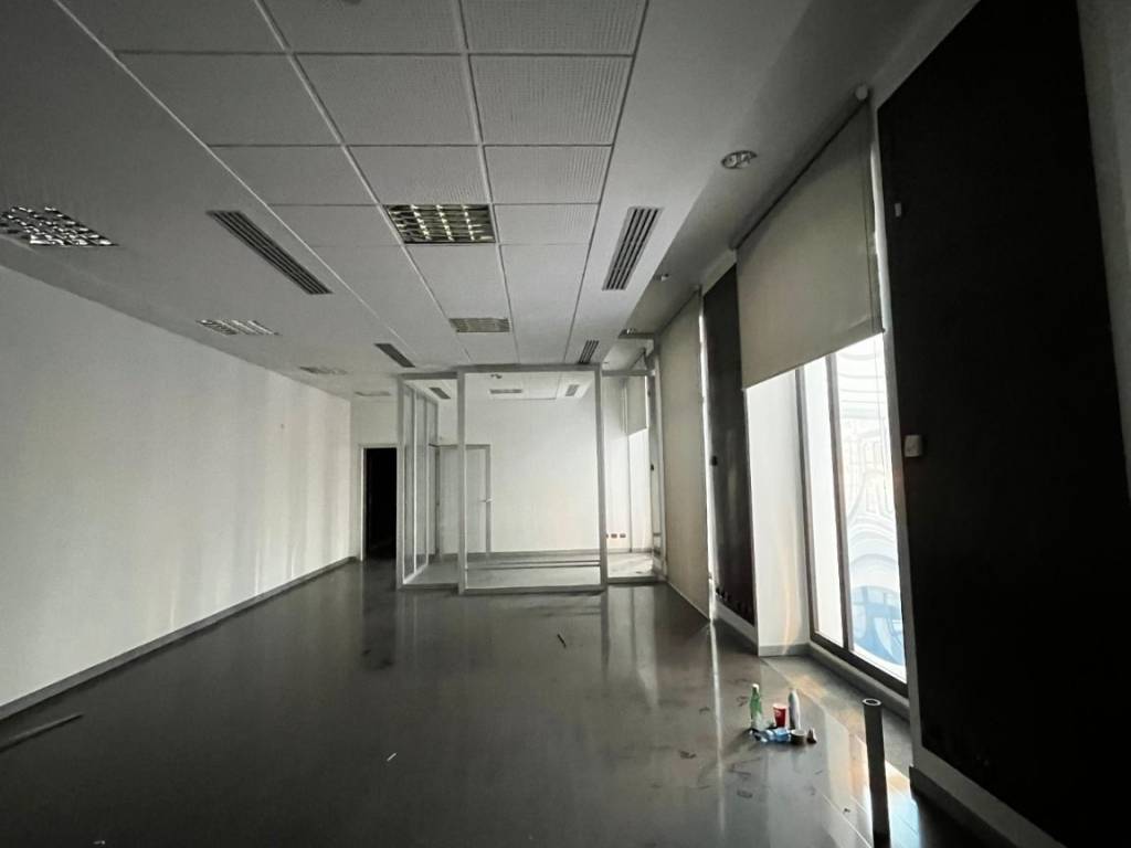 ufficio in vendita a Legnano