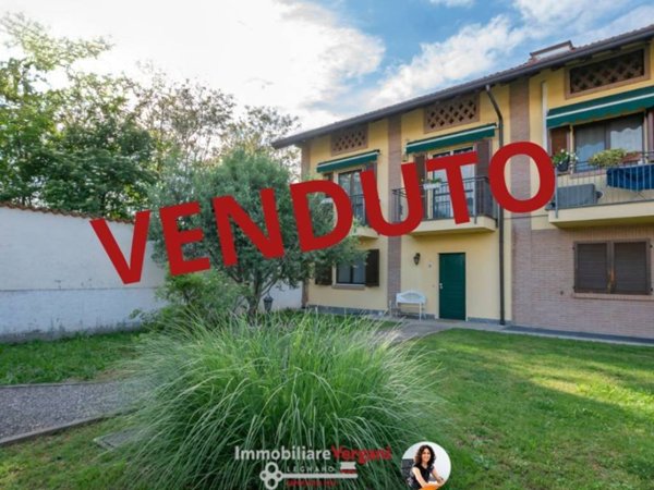 casa indipendente in vendita a Legnano