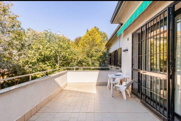 casa indipendente in vendita a Legnano