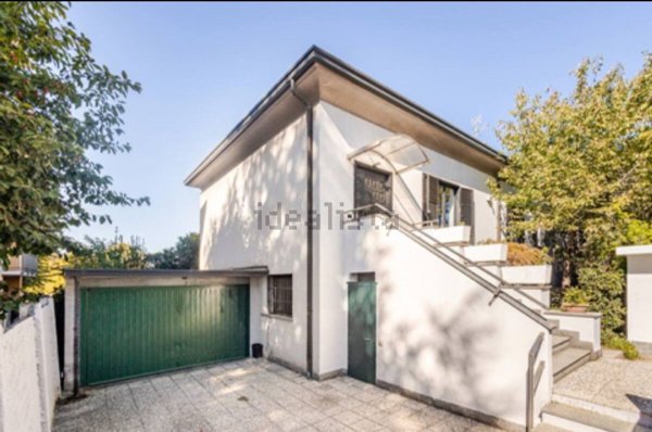 casa indipendente in vendita a Legnano