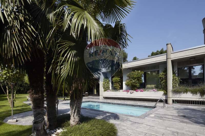 casa indipendente in vendita a Legnano