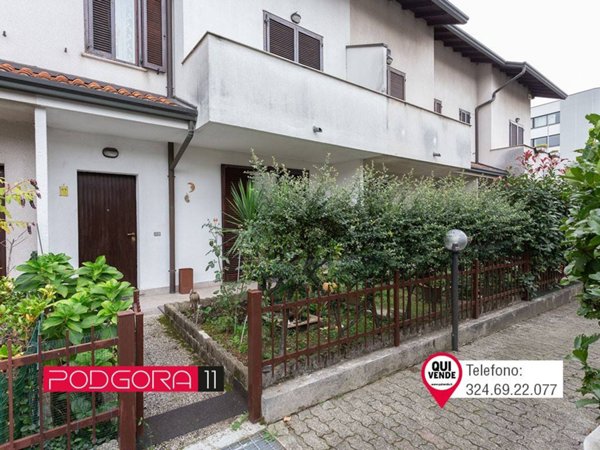 casa indipendente in vendita a Legnano