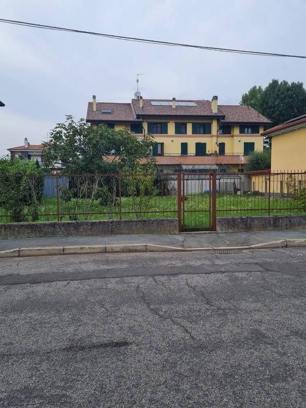 terreno edificabile in vendita a Legnano