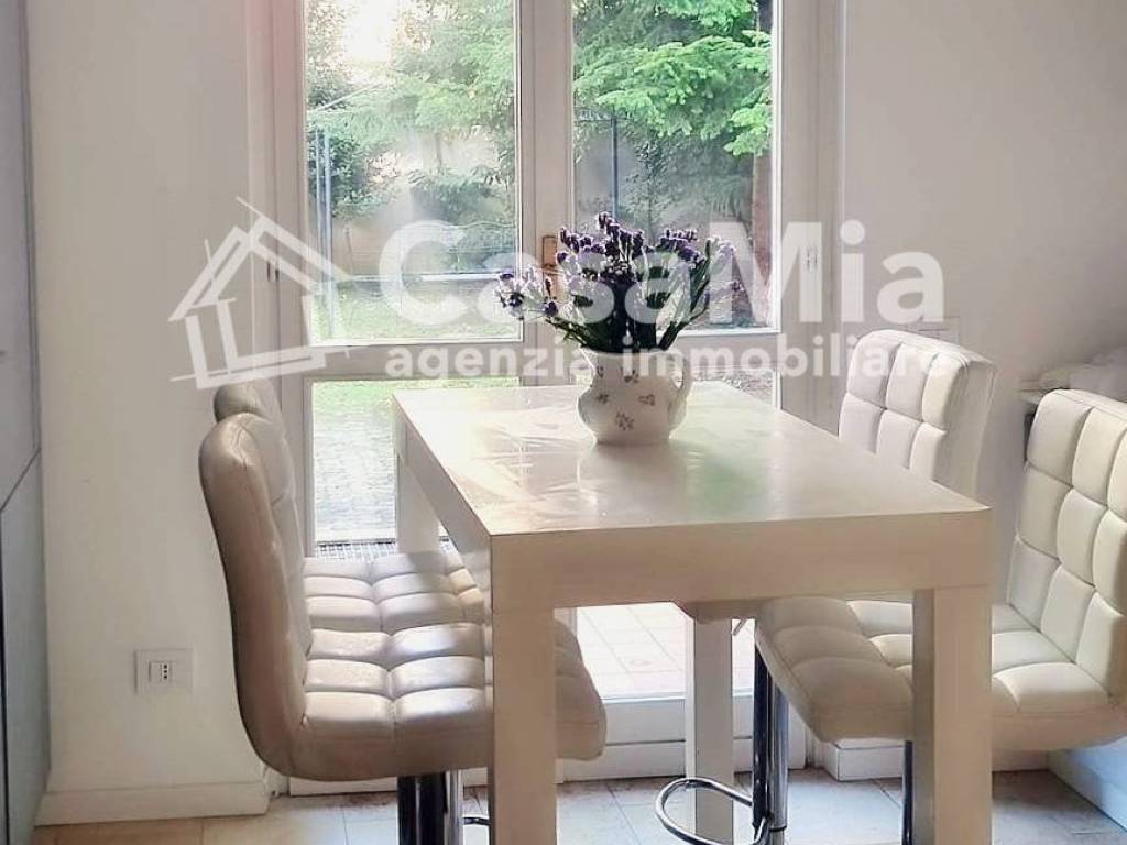 casa indipendente in vendita a Legnano