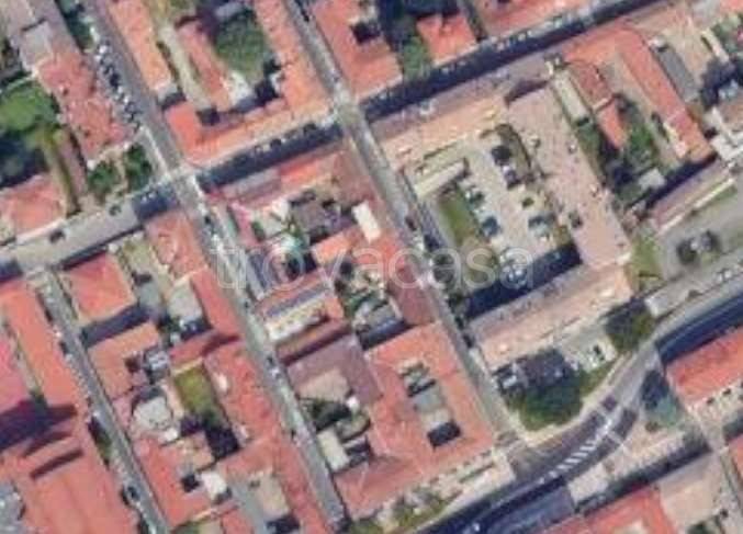 negozio in vendita a Legnano