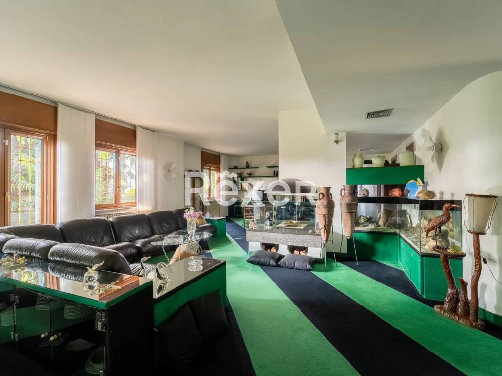 casa indipendente in vendita a Legnano