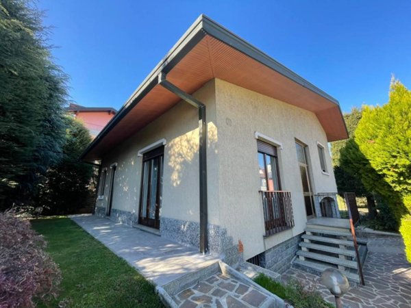 casa indipendente in vendita a Legnano
