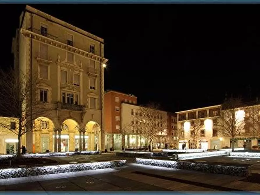 negozio in vendita a Legnano