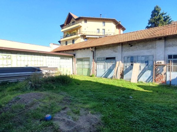 casa indipendente in vendita a Legnano