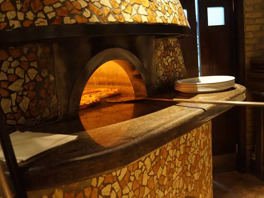 negozio in vendita a Legnano