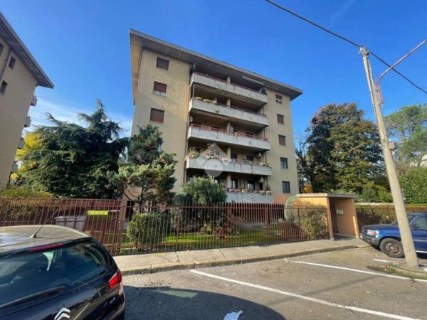 ufficio in vendita a Legnano