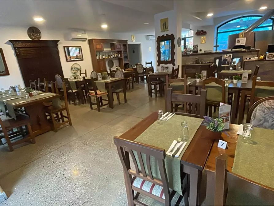 negozio in vendita a Legnano