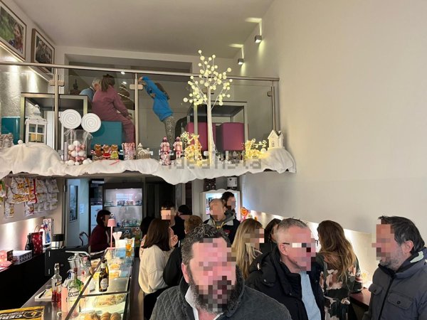 negozio in vendita a Legnano