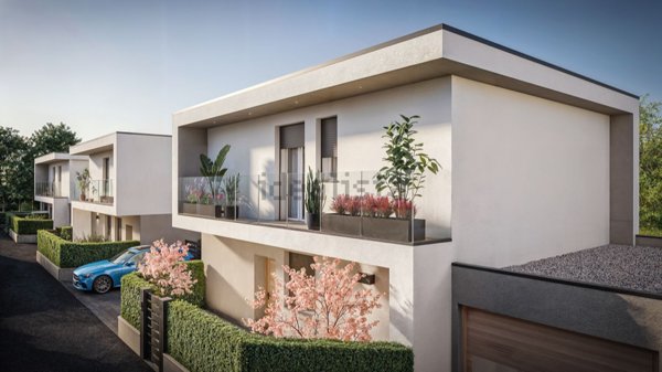 casa indipendente in vendita a Legnano